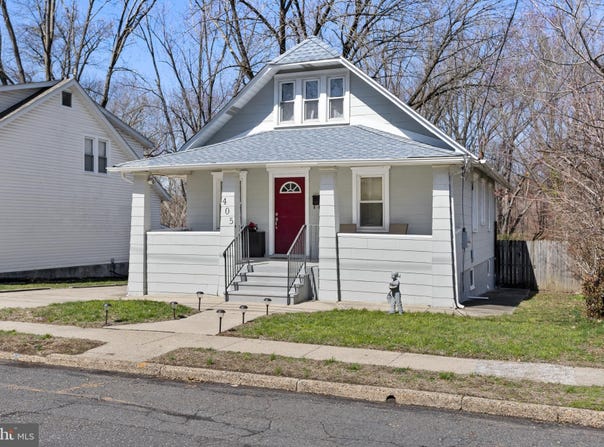 405 AUSTIN AVENUE, BARRINGTON, NJ 08007