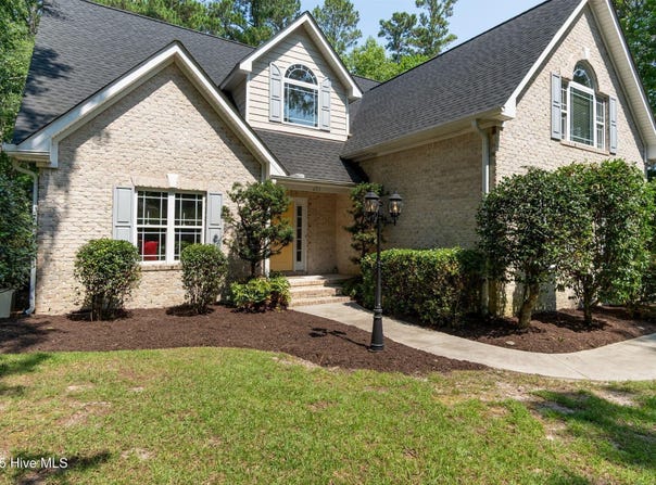651 Ravenswood Road, Hampstead, NC 28443