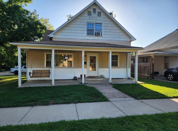 1202 N C St, Wellington, KS 67152