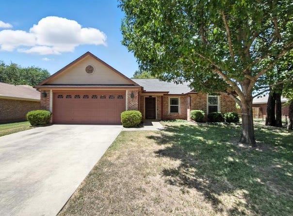 609 N Avenue D, Springtown, TX 76082