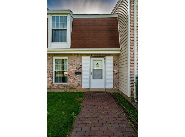 1010 Stoneybrook Trail, Fairborn, OH 45324