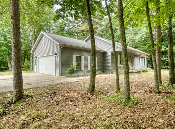 19085 Joslin CIrcle Circle, Big Rapids, MI 49307