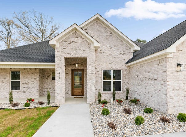 114 Harmony Village Drive, Haskell, AR 72015