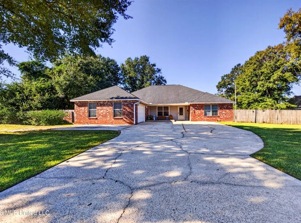 18134 S Village Drive, Saucier, MS 39574