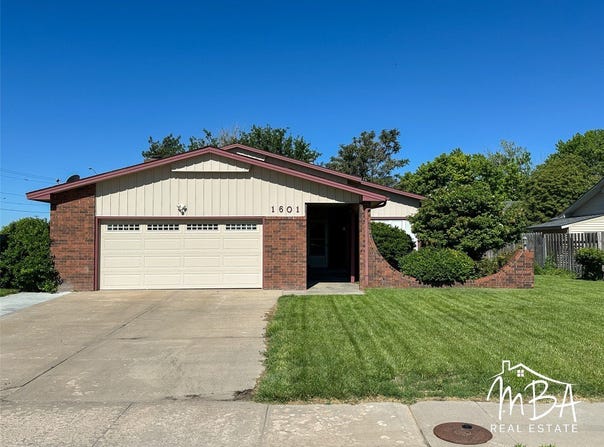 1601 Longhorn Drive, Garden City, KS 67846