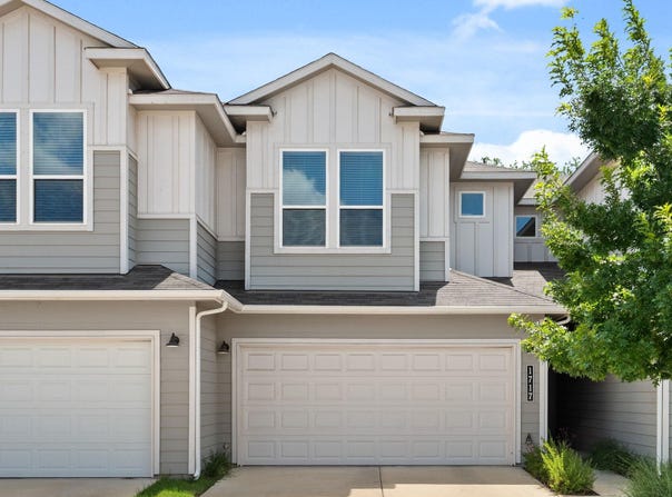 1717 Roseburg DR, Austin, TX 78754