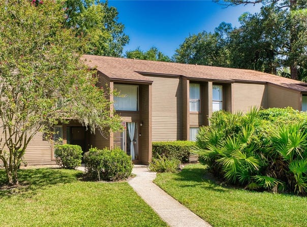 7 SURREY COURT, PALM COAST, FL 32137