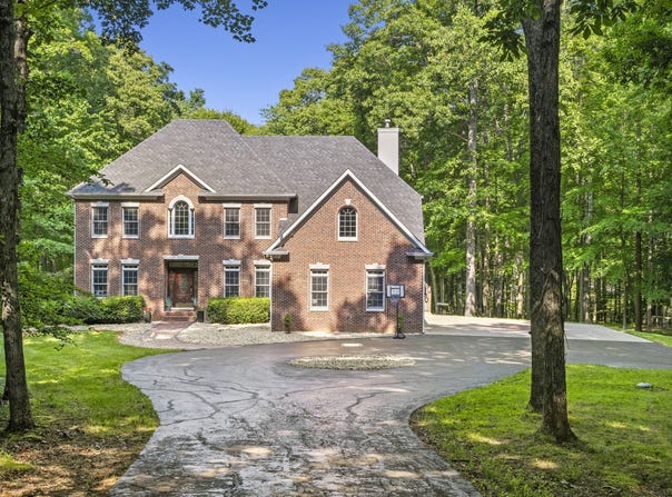 2034 Dynasty Ridge Road, Martinsville, IN 46151