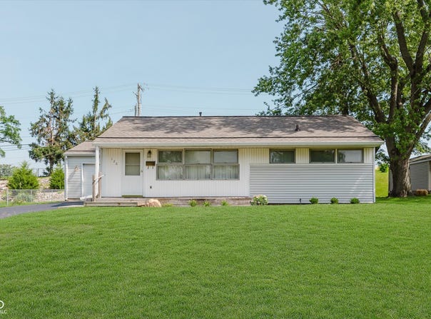 126 Ursal Lane, Greenwood, IN 46143