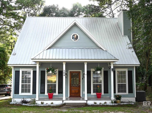 104 Crestview Circle, Daphne, AL 36526