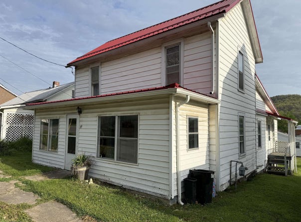 69 Woody Simmons Road, Mill Creek, WV 26280