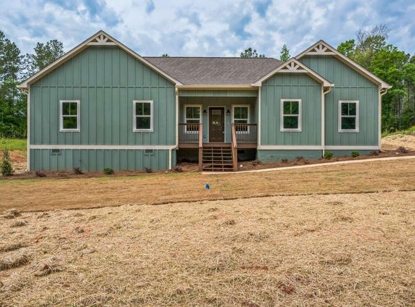 122 LONG SHOALS AVENUE, Eatonton, GA 31024