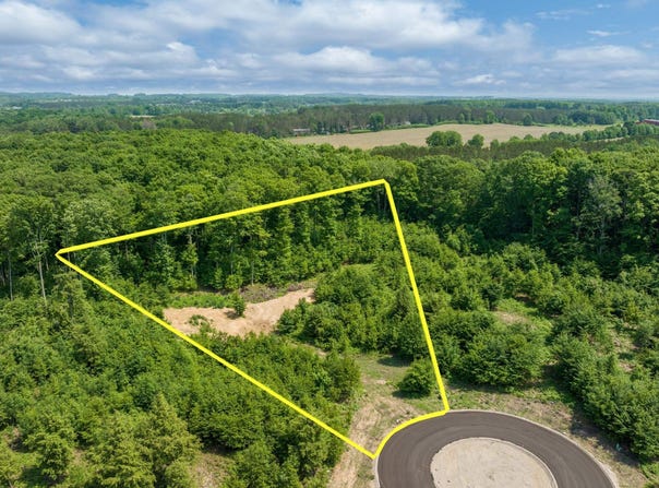 8762 Hemlock Hill Drive, Traverse City, MI 49685