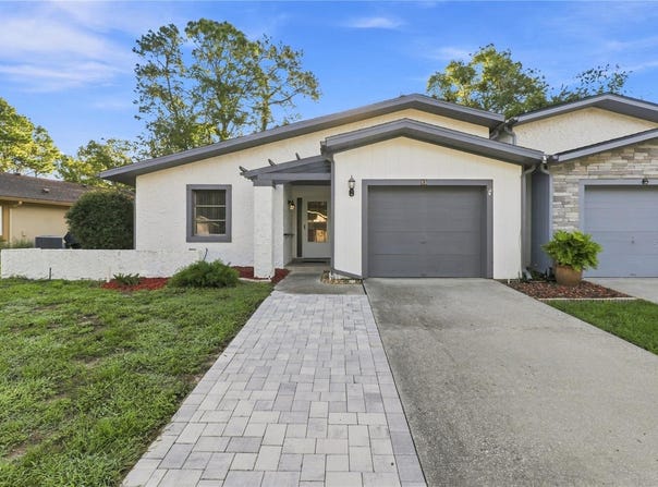 83 GOLFVIEW Drive, HOMOSASSA, FL 34446