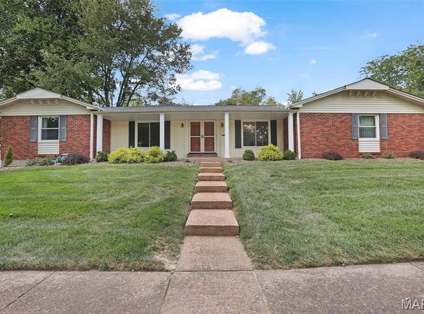 12925 Weatherfield Drive, Unincorporated, MO 63146