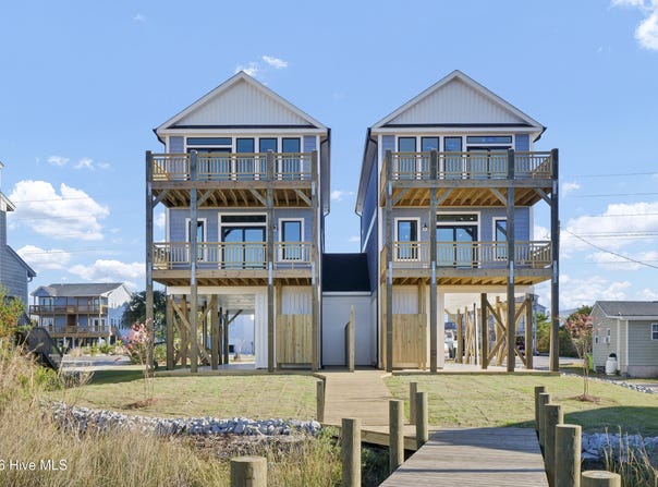 705 S Topsail Drive, Surf City, NC 28445