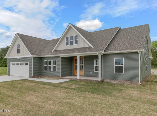 2 Turnpike Road, Elizabeth City, NC 27909