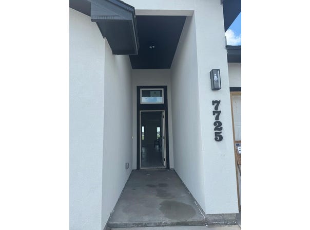 Nadia 7725, Corpus Christi, TX 78414