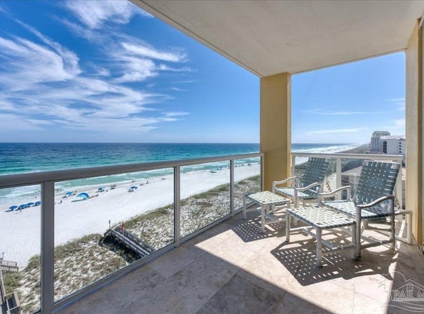 8477 Gulf Blvd, Navarre Beach, FL 32566