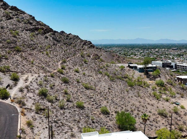 1540 E DUNLAP Avenue, Phoenix, AZ 85020