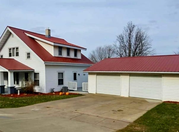 221 W Hall Street, Kendall, WI 54638-9999