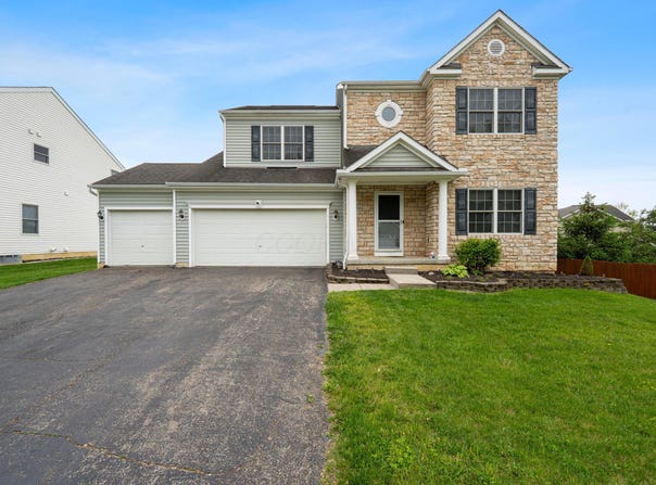 1768 Keela Drive, Pataskala, OH 43062