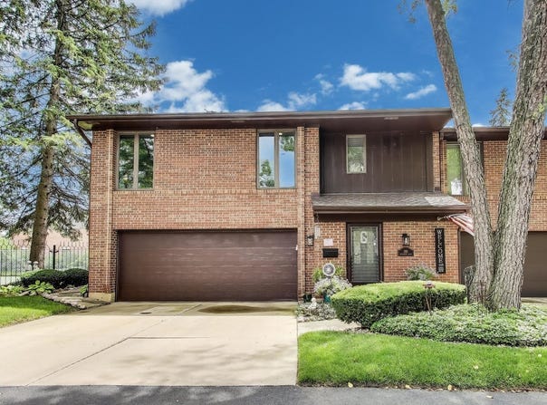285 Boardwalk Place, Park Ridge, IL 60068