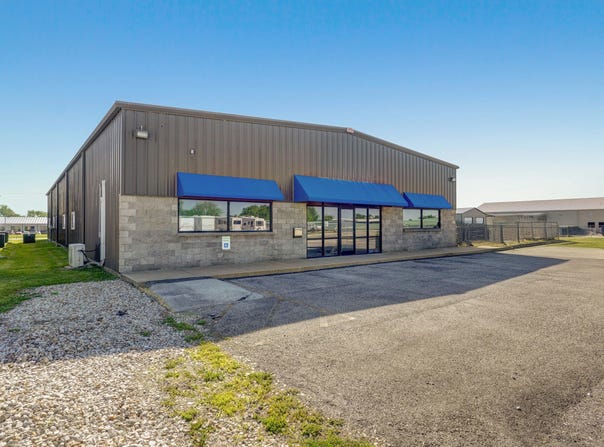 4736 S 131st Road, Bolivar, MO 65613