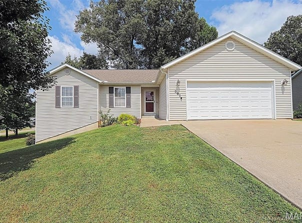 202 Brookside Drive, Cape Girardeau, MO 63701