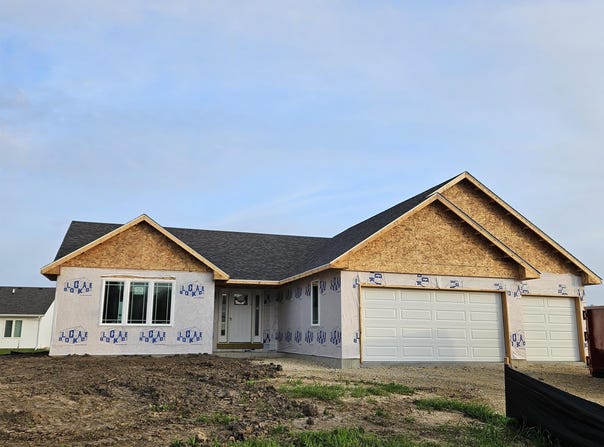 910 STUYVESANT, LOVES PARK, IL 61111