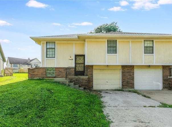 7820 E 130Th Court, Grandview, MO 64030