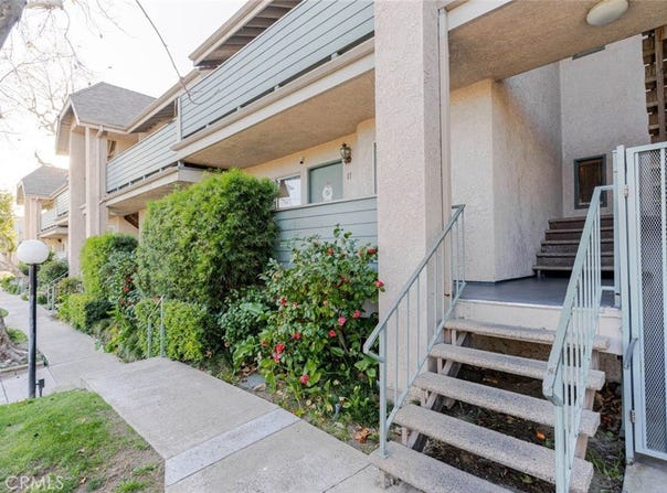 13100 Bromont Avenue, Sylmar, CA 91342