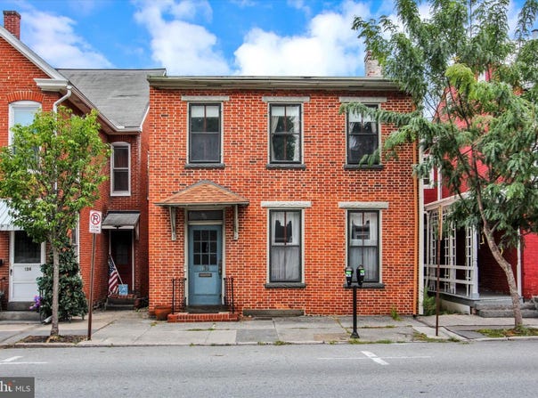 136 YORK STREET, GETTYSBURG, PA 17325