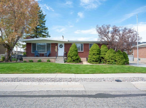 3724 S CAROLYN, Millcreek, UT 84106