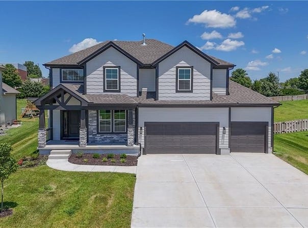 24116 W 58th Place, Shawnee, KS 66226