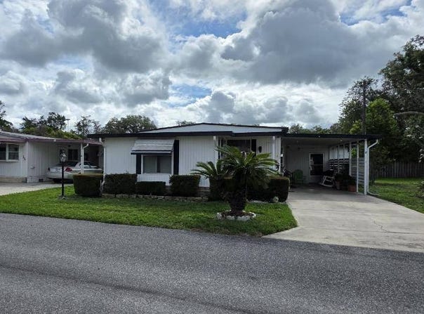 33 Lavender Lane, Eustis, FL 32726