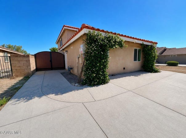 6438 Shayna, Palmdale, CA 93552