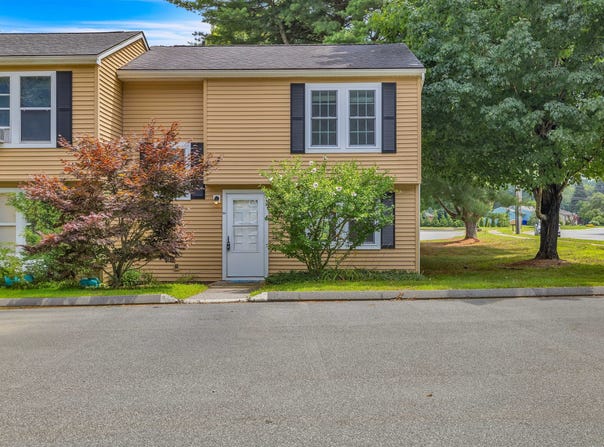 24 Meryl Court, Groton, CT 06340