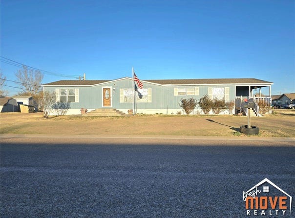 306 S Lincoln Street, Hugoton, KS 67951