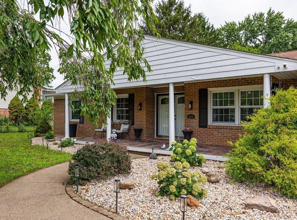 350 Pickering Drive, Pickerington, OH 43147