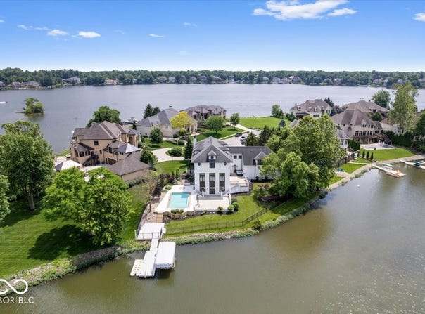 12208 Island Drive, Indianapolis, IN 46256