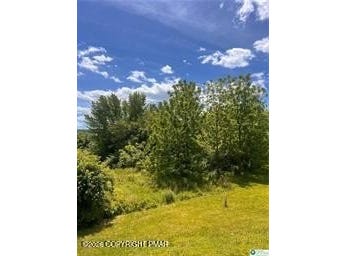 25 Beltzville Drive, Lehighton, PA 18235