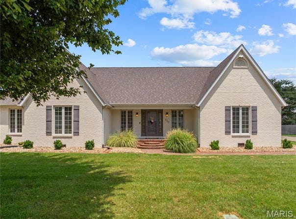 522 Tanglewood Avenue, Sikeston, MO 63801