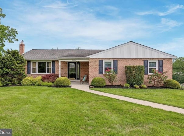 2906 TOLL GATE DRIVE, NORRISTOWN, PA 19403