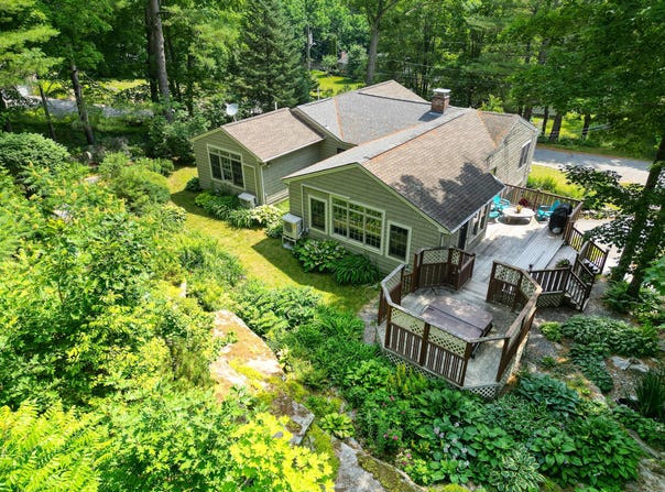 3 The Ledges Street, Hallowell, ME 04347