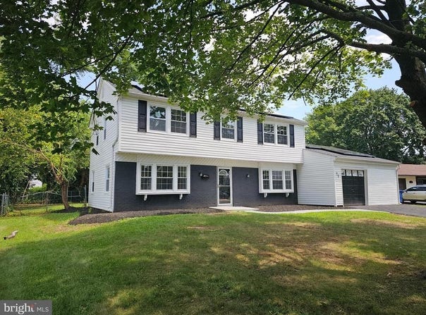 75 TOLEDO LANE, WILLINGBORO, NJ 08046
