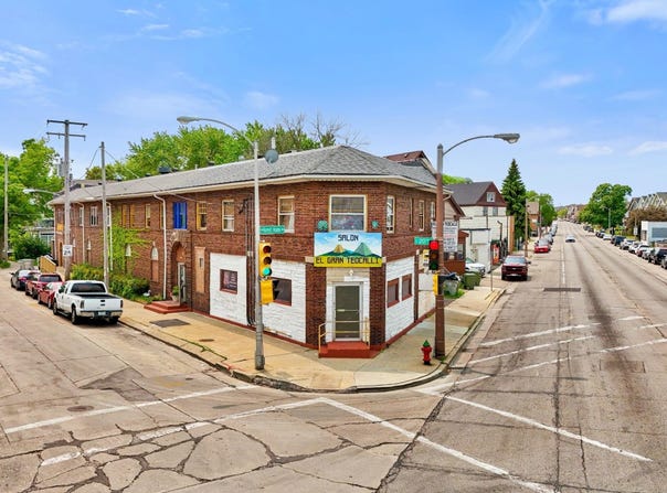 2007 W Forest Home Ave, Milwaukee, WI 53215