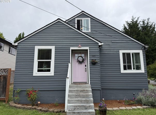 1923 G St, Washougal, WA 98671