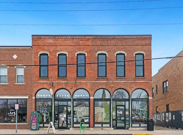 1113 Broadway, Fort Wayne, IN 46802-3301
