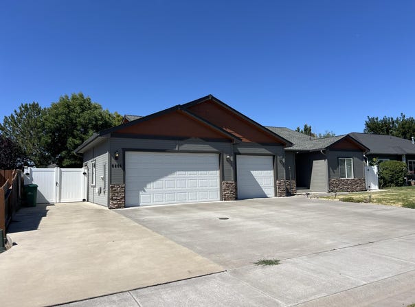 6404 Ventura Drive, Klamath Falls, OR 97603